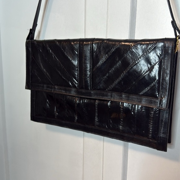 Vintage Eel Skin Elegant Black Shoulder Bag - Picture 2 of 5
